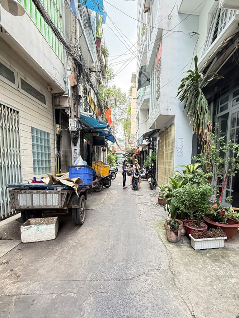 Nhà phố Nguyệt Lý - Tân Bình: 4 Tầng, 5PN, Giá Tốt