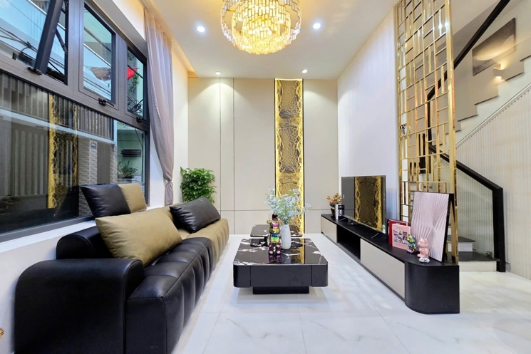 BÁN NHÀ 3 TẦNG PHỐ BIỂN MỸ AN, RESORT FURAMA