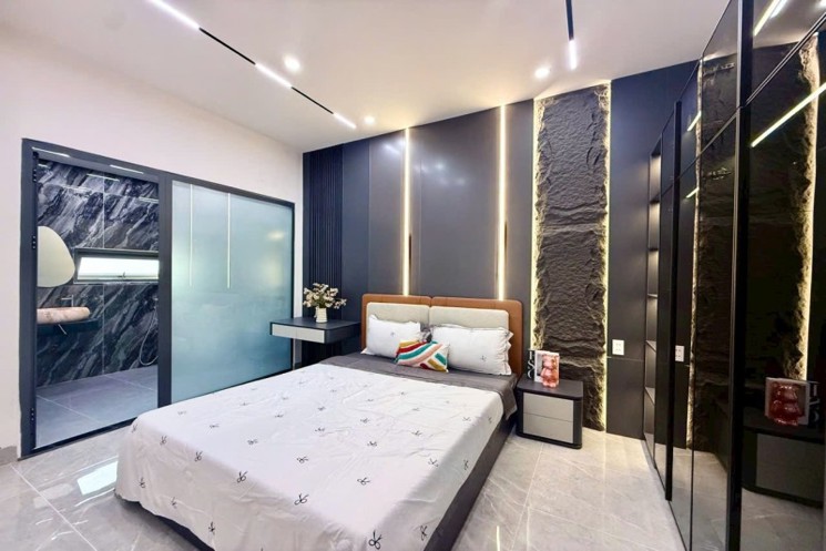 ► Nhà Mặt Tiền Nguyễn Tri Phương, đường 10.5m, gần Chợ, 68m2, 3 tầng, mới Full Nội Thất, 8.5 tỷ