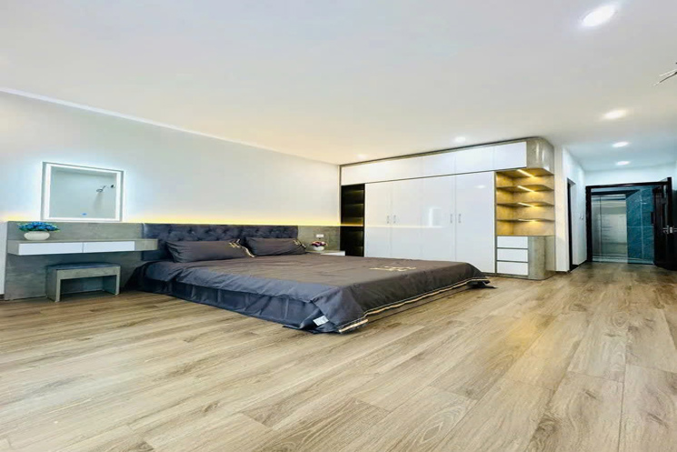 BÁN NHÀ MỚI-ĐẸP 6 TẦNG THANG MÁY Ô TÔ VÀO NHÀ Phố Nguyễn Văn Linh 40m2, 8.55 tỷ Long Biên