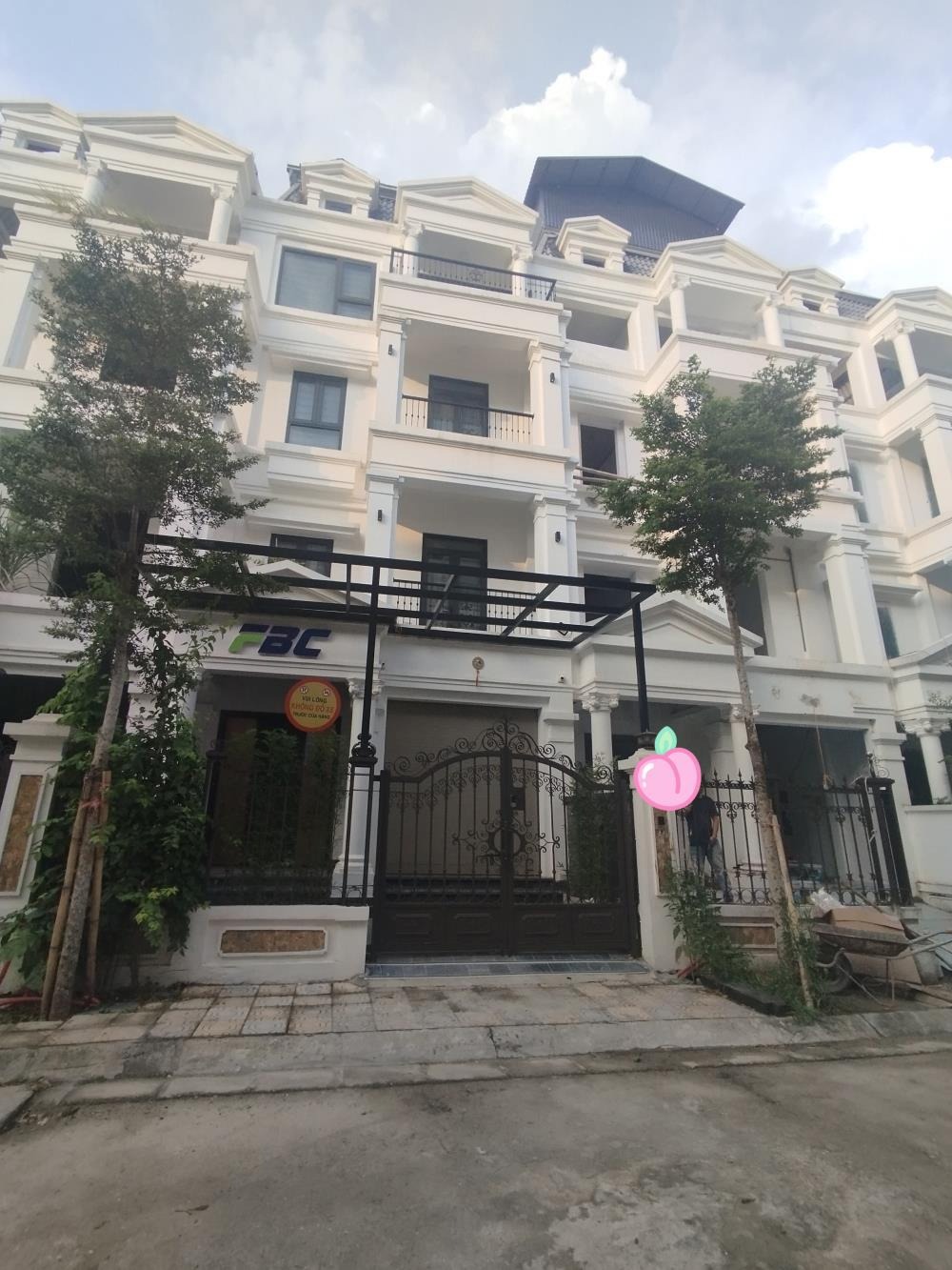 Liền Kề Đại Mỗ VIP: 100m2, 5 Tầng, Mặt Tiền 6m - Giá 200 Triệu/m2