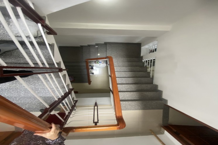 ♣ Nhà kiệt Nhựa 3.5m gần MT Lê Đình Lý, 60m2, 3 mê đúc, sạch đẹp, 4.x tỷ
