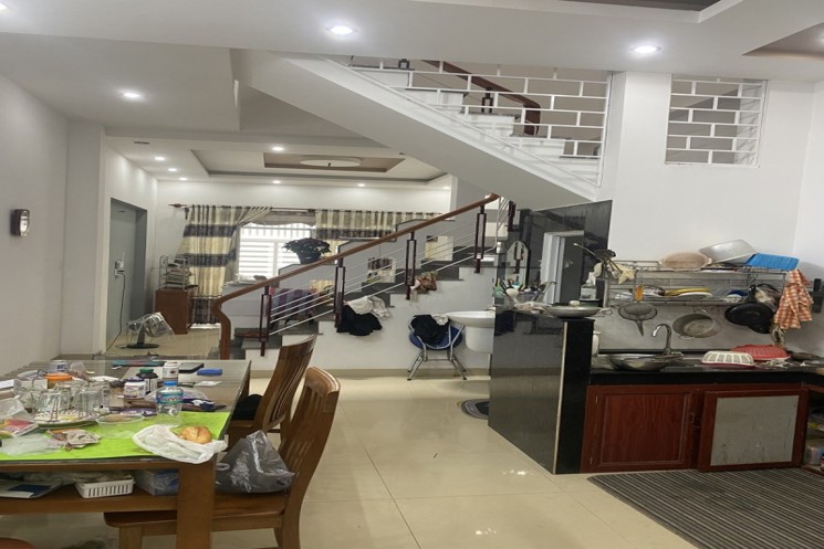 ♣ Nhà kiệt Nhựa 3.5m gần MT Lê Đình Lý, 60m2, 3 mê đúc, sạch đẹp, 4.x tỷ