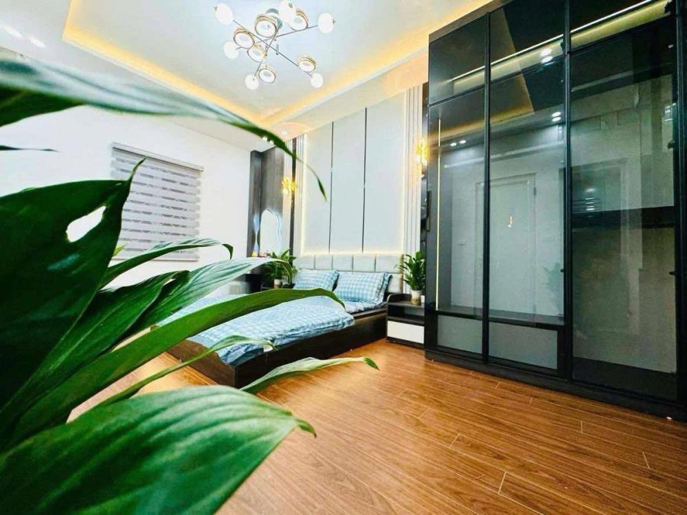 Bán Gấp Nhà Phố Lô Góc Thiên Hiền, Mỹ Đình - 50m2, 6 Tầng, Ô Tô Đỗ Cửa - 11 Tỷ
