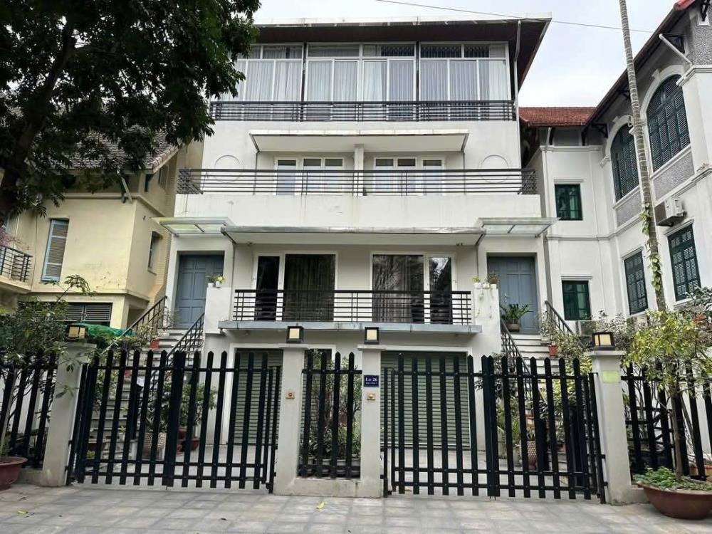 Bán Biệt Thự Dịch Vọng - Cầu Giấy 130m2, 4 Tầng, Giá 57 Tỷ