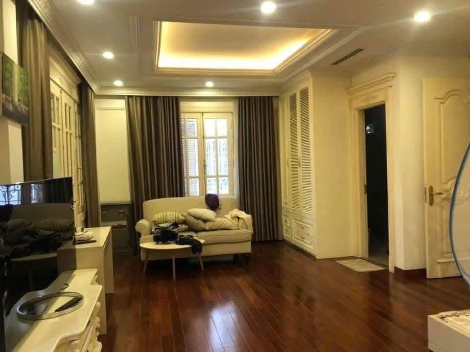 Bán Biệt Thự Vip Mễ Trì Hạ - View Vườn Hoa, 140m2, Giá 56 Tỷ