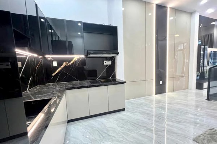 BÁN NHÀ 3 TẦNG MỚI XÂY KIỆT HÀ HUY TẬP – FULL NỘI THẤT – CÁCH Ô TÔ 30M – GIÁ CHỈ 3,4 TỶ