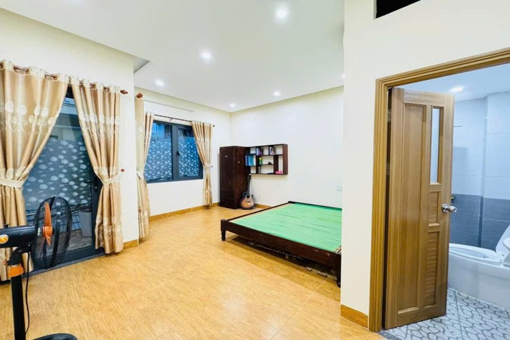 Bán nhà 3 tầng 3 mê kiệt Ô TÔ – Tôn Đản – FULL nội thất Y hình