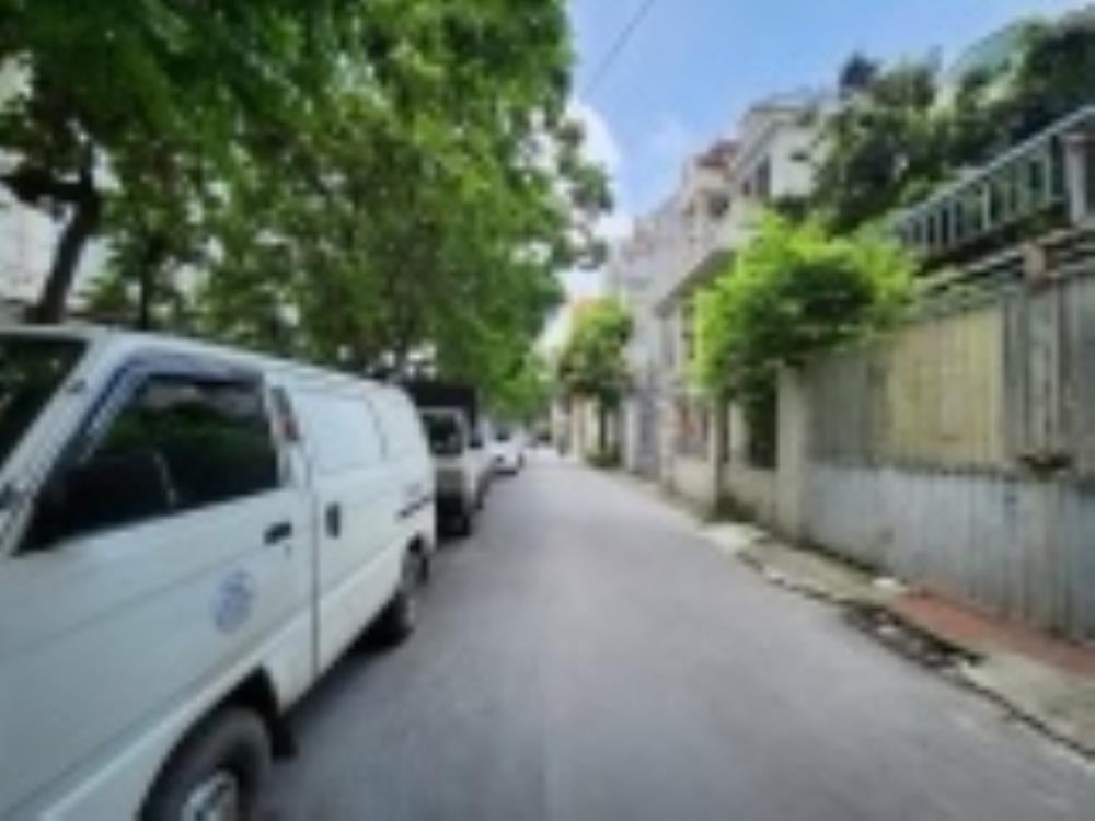 Đất Phân Lô Nguyễn Phong Sắc - Cầu Giấy - 100m², Mặt Tiền 5.7m, Oto Tránh