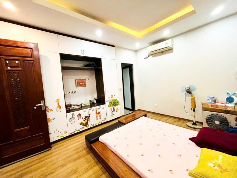 Bán nhà Tây Mỗ, Nam Từ Liêm: Ô Tô Vào Nhà, Kinh Doanh, 81m2, 4 Tầng, Giá 14.5 Tỷ