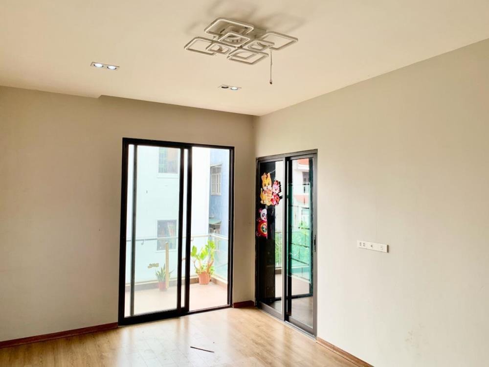 Bán nhà Tây Mỗ, Nam Từ Liêm: Ô Tô Vào Nhà, Kinh Doanh, 81m2, 4 Tầng, Giá 14.5 Tỷ