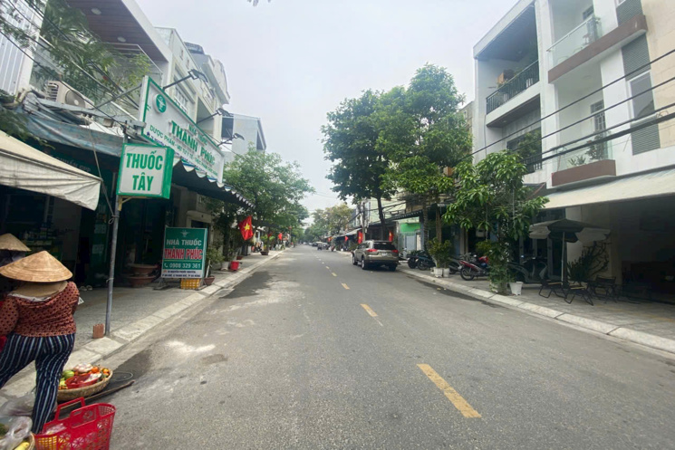 Bán đất Nguyễn Phước Nguyên – gần Hà Huy Tập: Diện tích : 81m2
