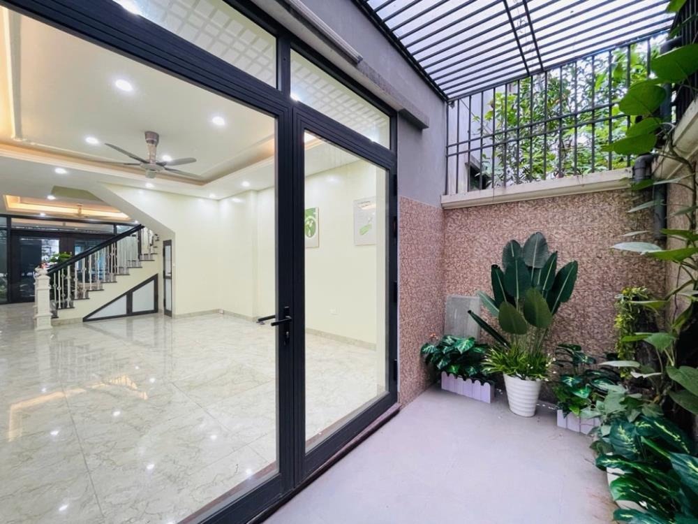 KĐT Vân Canh - Hoài Đức: BTLK 100m2 - 5T - MT 5m - Hoàn Thiện - NT Xịn