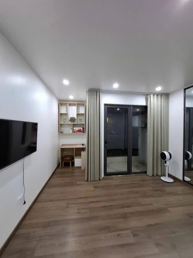 Bán Nhà 8 Tầng, 46m², Thang Máy, Phố Vũ Hữu, Quận Thanh Xuân - Giá 16 Tỷ