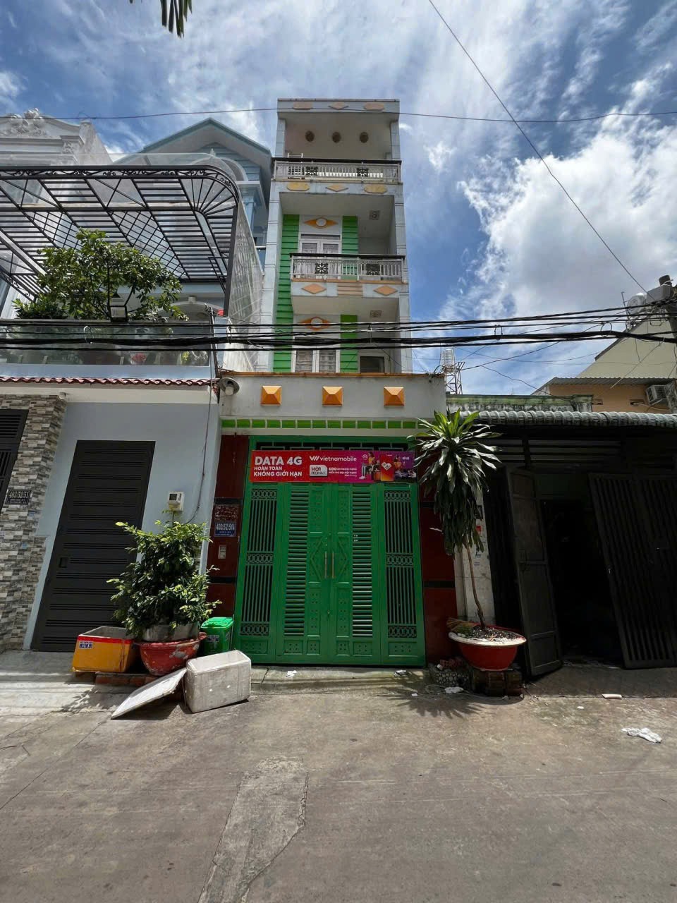 Bán nhà 4.55 tỷ - 1 Trệt 3 Lầu, Đường 6m, Tân Chánh Hiệp, Quận 12