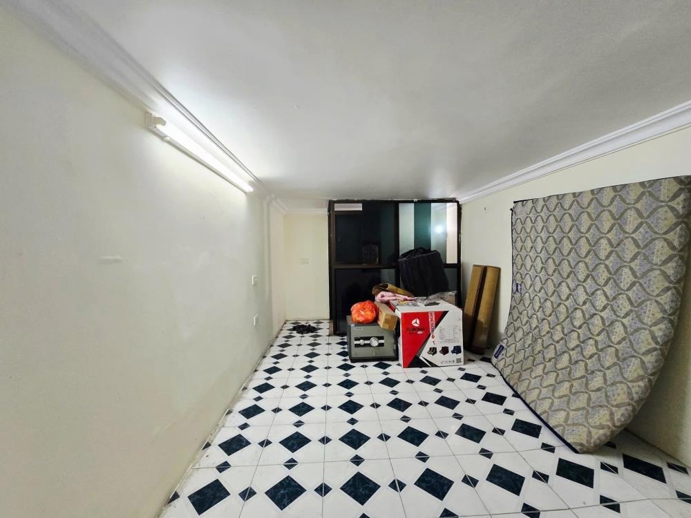 Nhà 2 Mặt Ngõ Linh Lang - Giá 6.95 Tỷ - Vị Trí Vip, Kinh Doanh Đỉnh