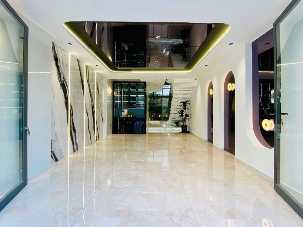 Siêu phẩm 5 tầng hẻm xe hơi 8m Gò Vấp - Full nội thất - Giá 12.7 tỷ