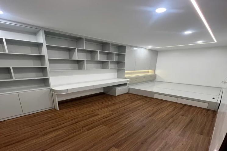 BÁN NHÀ RIÊNG MỚI NGÕ THÔNG Ô TÔ QUA Nguyễn Văn Cừ 4 tầng, 38m2 X7.3 Tỷ Long Biên