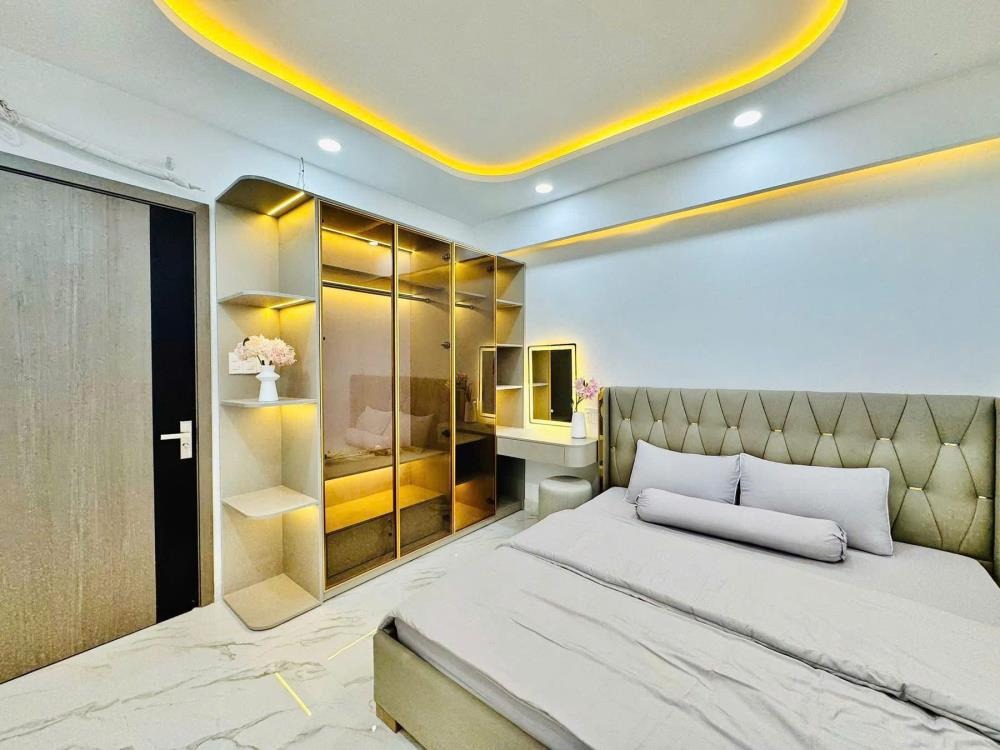 Nhà Góc 2 Mặt Thoáng Phú Nhuận - 42m2, 3PN, Full Nội Thất - 5.85 Tỷ