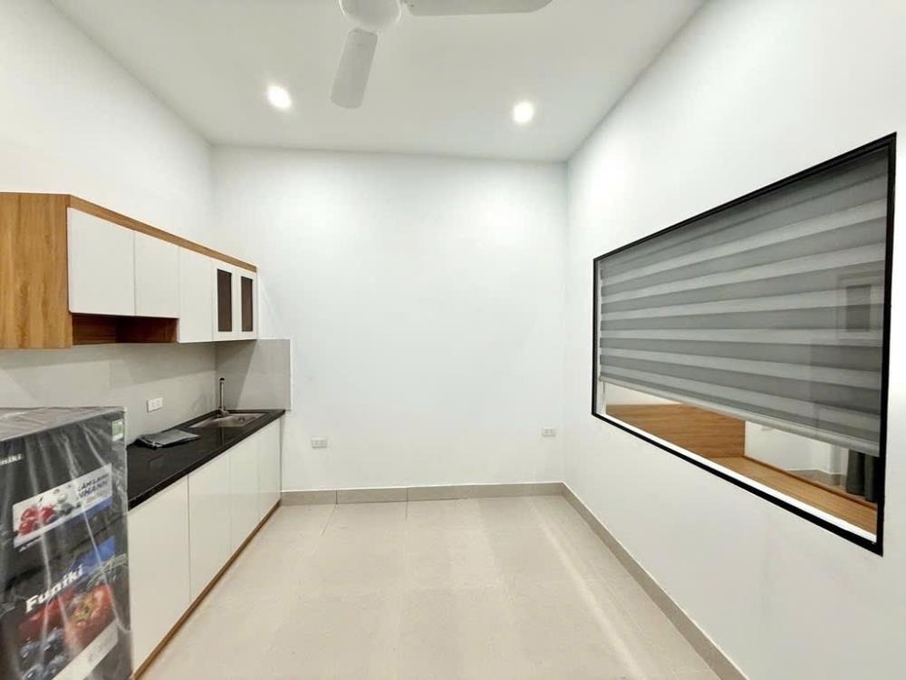 Bán tòa CCMN 7 tầng, thang máy, dòng tiền 60tr/tháng - Vị trí đẹp