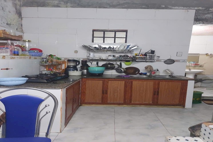 Bán Nhà C4 lững đúc Kiệt ô tô tránh nhau Tô Hiệu – Thông tứ hướng – Gần đường lớn Hoàng Thị Loan –