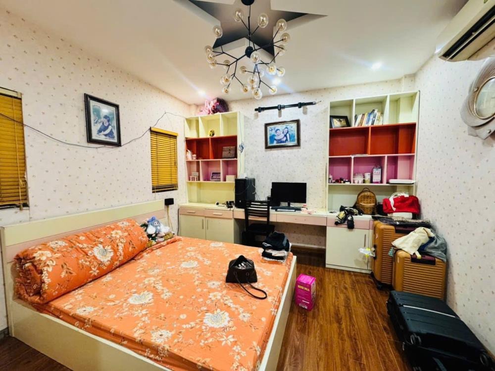 Bán nhà Thụy Khuê - 52m² - 5 Tầng - Gara Ô Tô - Giá 12.2 Tỷ
