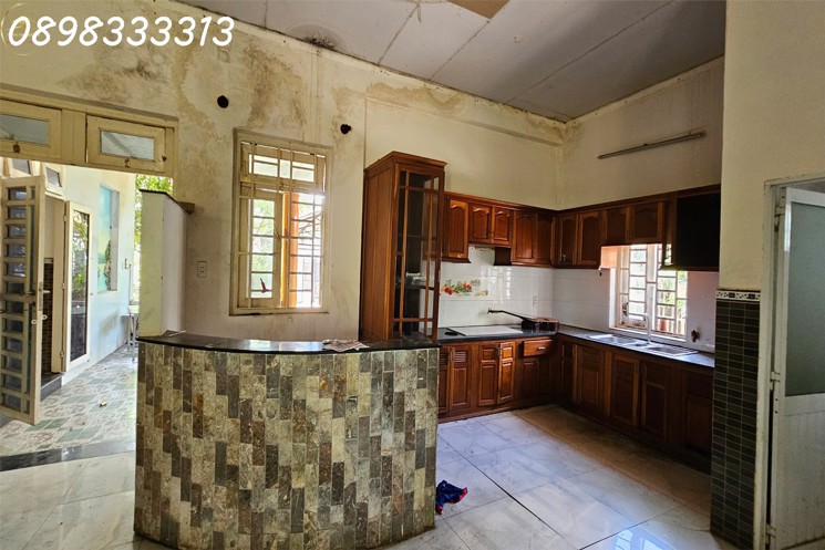 Bán biệt thự 2 Mặt tiền Lã Xuân Oai - Võ Văn Hát trung tâm Quận 9, DT 1.200m², giá chỉ 17 tỷ