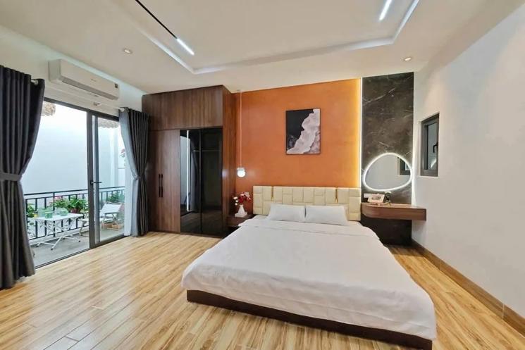 3. Duy Nhất! Nhà Hướng Đông Bắc, Sân Oto Trong Nhà, Full Nội Thất Tại Tô Hiệu – 5Tỷ590!
