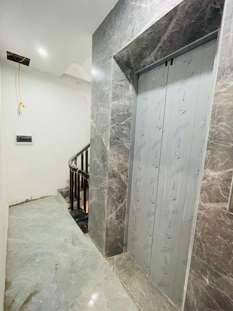 Bán nhà góc Láng Trung, Đống Đa - 9.9 tỷ - Kinh Doanh, Thang Máy, Ô Tô