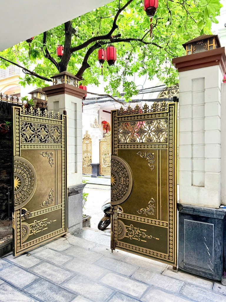 Bán Nhà Phố Tân Mai 85m² - Mặt Tiền 5m - Giá 24 Tỷ