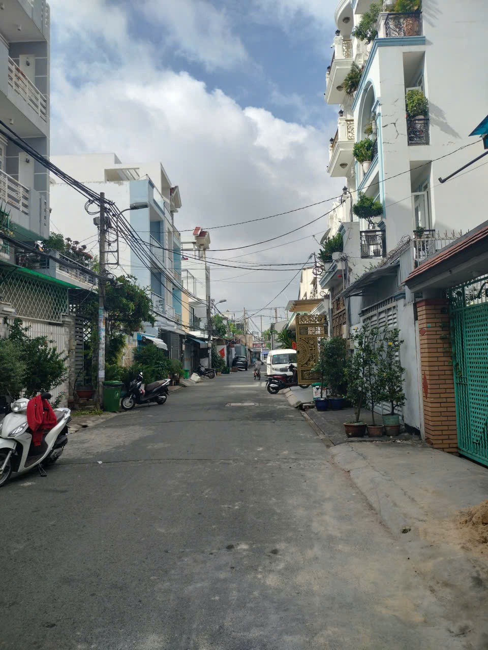Bán nhà 3 tầng Bình Tân - Vị trí đẹp, giá tốt nhất - 0974687799