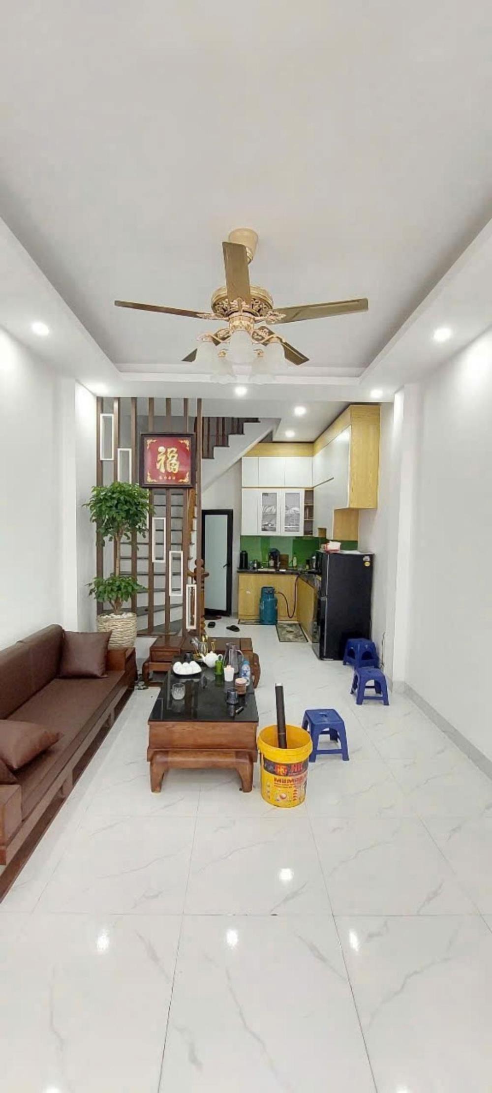 Bán nhà Quang Tiến 35m2, 5 Tầng, Ô Tô Đỗ Gần, Giá Hơn 5 Tỷ