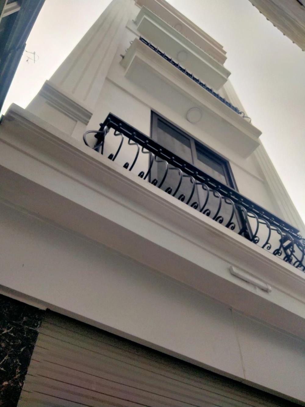 Bán nhà Quang Tiến 35m2, 5 Tầng, Ô Tô Đỗ Gần, Giá Hơn 5 Tỷ
