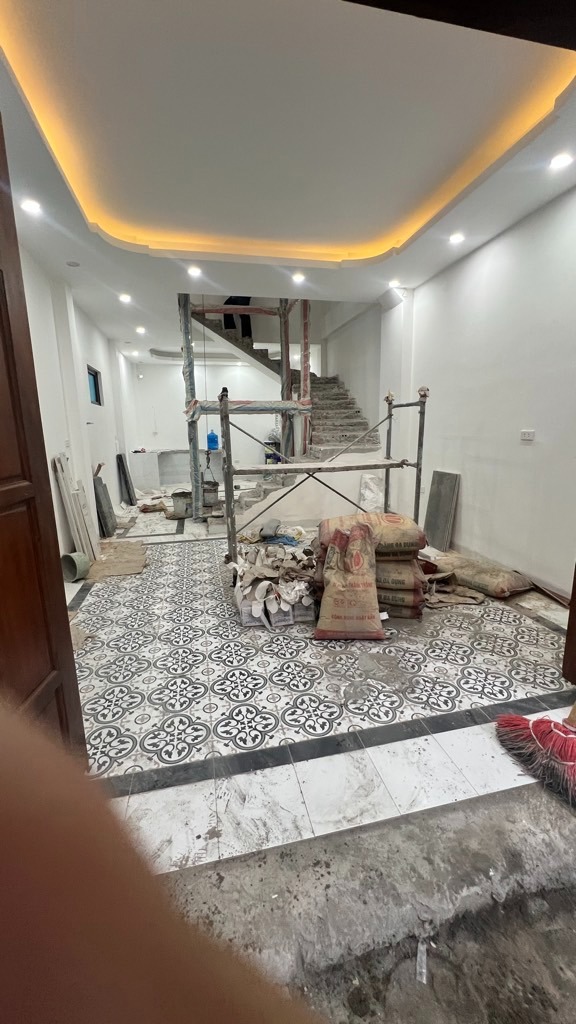 Bán nhà phố Tây Mỗ 72m2, 5 tầng, thang máy, giá hơn 7 tỷ - Vị trí đẹp, tiện ích vượt trội