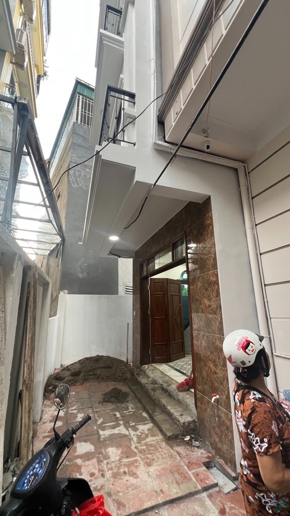 Bán nhà phố Tây Mỗ 72m2, 5 tầng, thang máy, giá hơn 7 tỷ - Vị trí đẹp, tiện ích vượt trội