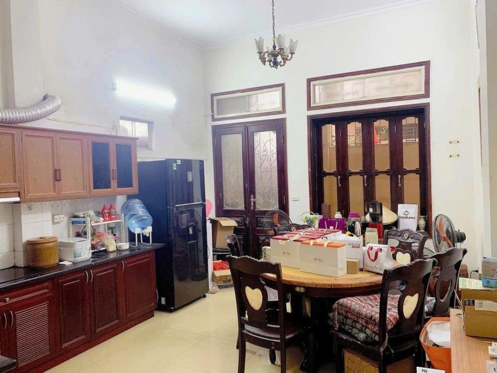 Bán Nhà Phố Lô Góc Đội Cấn 93m2 - 4 Tầng, 2 Mặt Tiền, Giá 27 Tỷ
