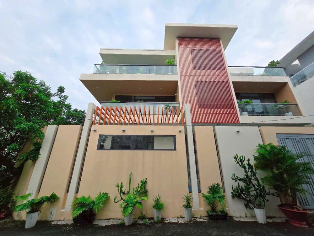 Biệt Thự KDC T30 Phạm Hùng: 1 Trệt 2 Lầu, 10x20m, Giá 18.5 Tỷ
