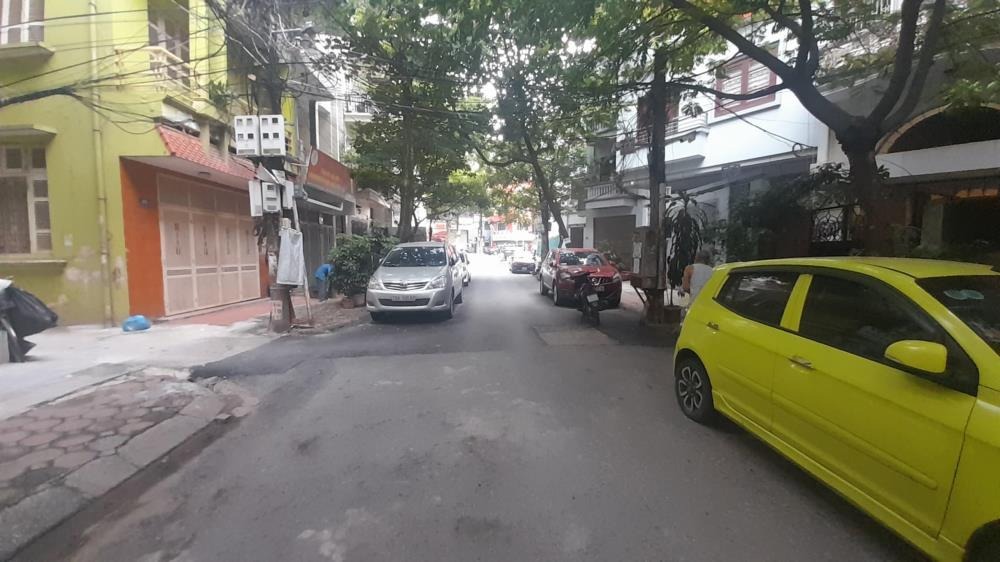 Bán nhà Đào Tấn - 80m2 - 4 Tầng - Vừa Ở Vừa Kinh Doanh - 27 Tỷ