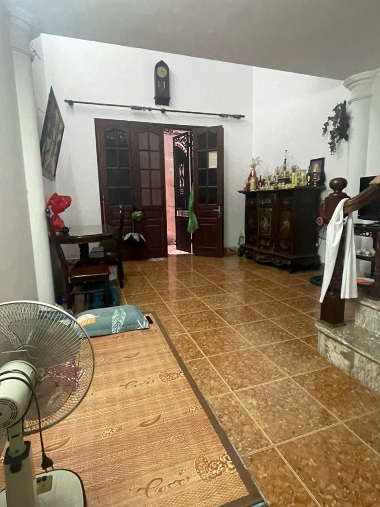Nhà Phố Hào Nam 5 Tầng - 6.5 Tỷ - Ngõ Nông, Kinh Doanh Tốt