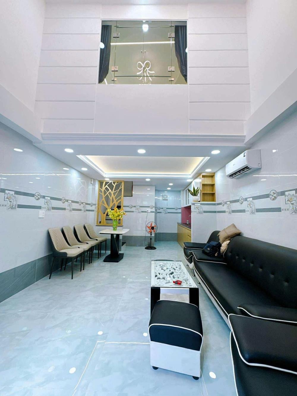 Nhà đẹp 5 tầng, full nội thất, hẻm oto - Nguyễn Thượng Hiền
