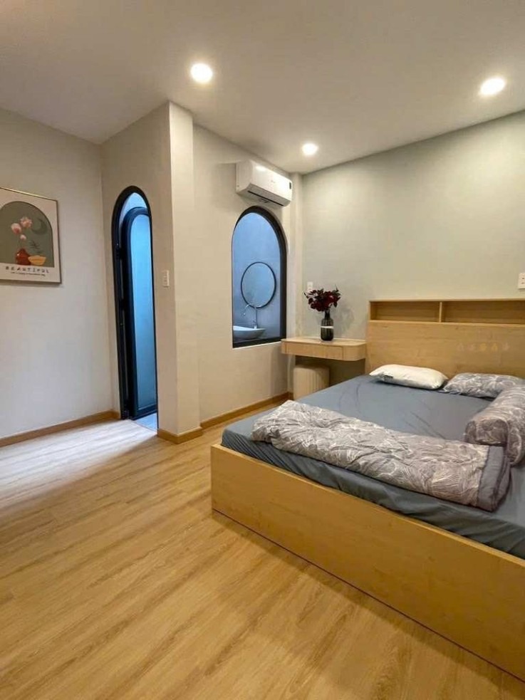 Bán nhà Phú Nhuận 4.5x14m, Nở Hậu 5m, 4 Tầng, Giá 8.x Tỷ - 0369157304