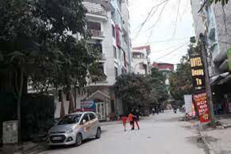 Bán nhà mặt ngõ Văn Cao 105m2. MT 8m. Xây 5 tầng. Ô tô tránh giá 32,8tỷ