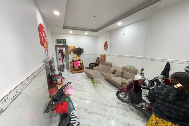 TRUNG TÂM Q.7 – NHÀ 85M² – HẺM 3M – CÁCH OTO TRÁNH 30M – NGAY CHỢ BÙI VĂN BA – GIÁ CHỈ 6.5 TỶ