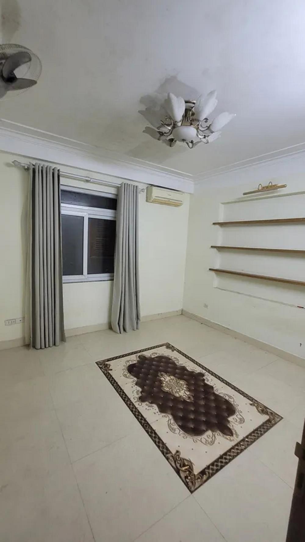 Bán nhà phân lô Mai Dịch - 43.1m2 x 5 tầng - Ô tô đỗ cửa, ngõ thông thoáng