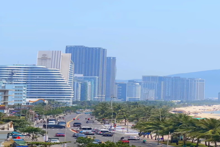+ Biển Nguyễn Tất Thành, Nhà C4 kinh doanh, ngay trung tâm hải châu, đối diện khu phức hợp của vũ