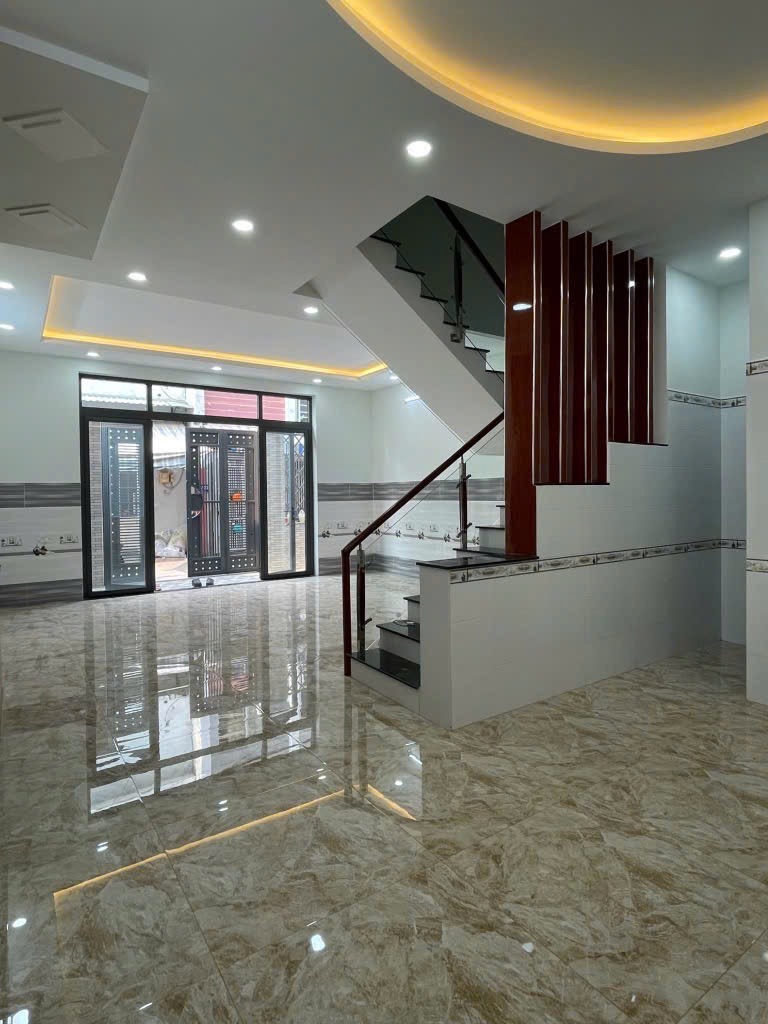 Căn Góc 2 Mặt Tiền Hương Lộ 2, Bình Tân - 5PN, 4 Tầng, SHR - TL