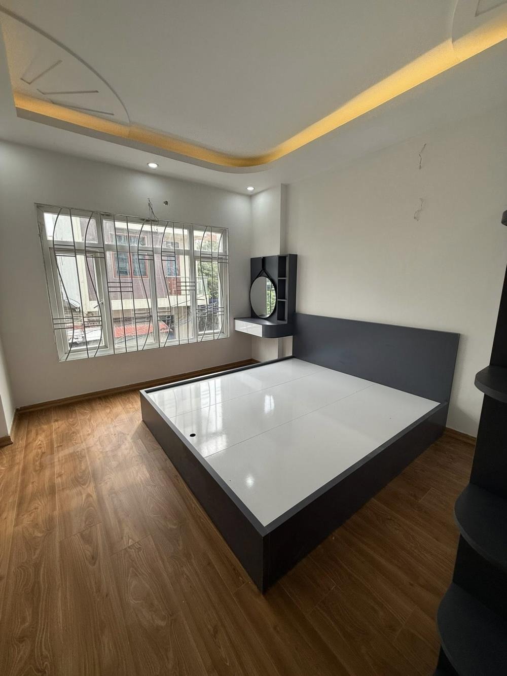 Bán nhà riêng 5 tầng, full nội thất, 42m2, vị trí đẹp - Ms. Trường 0969 363 802