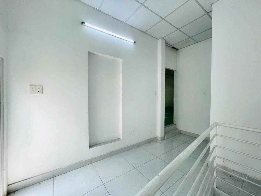 Bán nhà Bình Thạnh, 2 tầng, 99m2, giá 90 triệu/m2 - Vị trí đẹp, pháp lý chuẩn