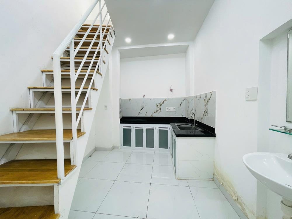 Bán nhà Bình Thạnh, 2 tầng, 99m2, giá 90 triệu/m2 - Vị trí đẹp, pháp lý chuẩn