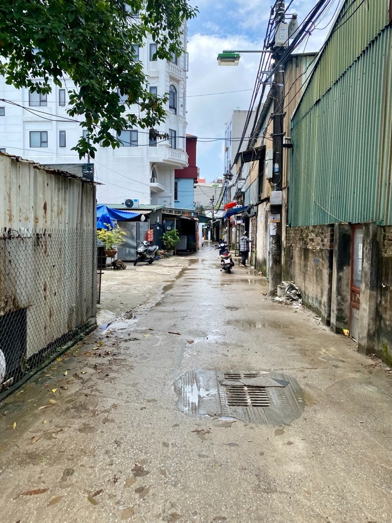 Bán nhà mới 5 tầng Phú Diễn - Ô tô đỗ cửa - Giá tốt